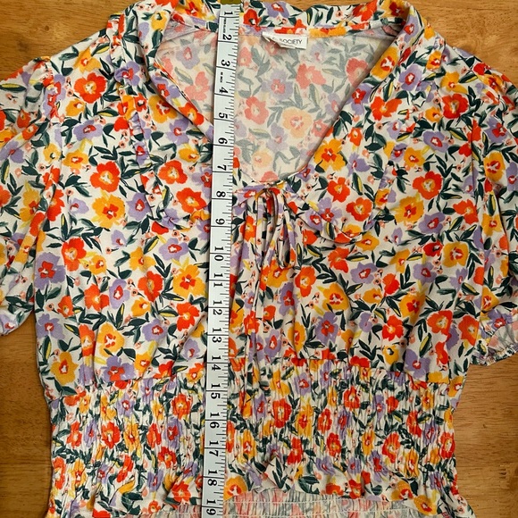 S.C. Society Colorful Floral Women’s Blouse Size Large NWOT. - Picture 4 of 6